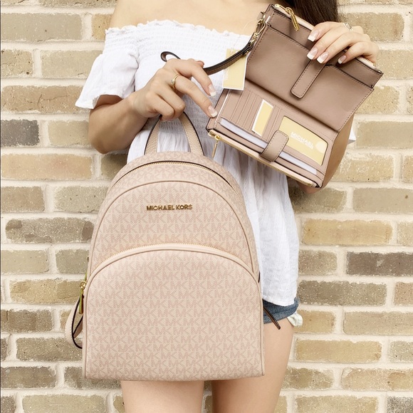 Michale kors backpack with matching wallet Pink MK - Picture 6 of 8